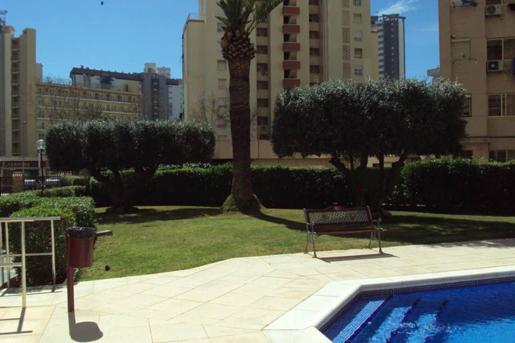 Edificio Alteanos V Apartment Бенидорм Екстериор снимка